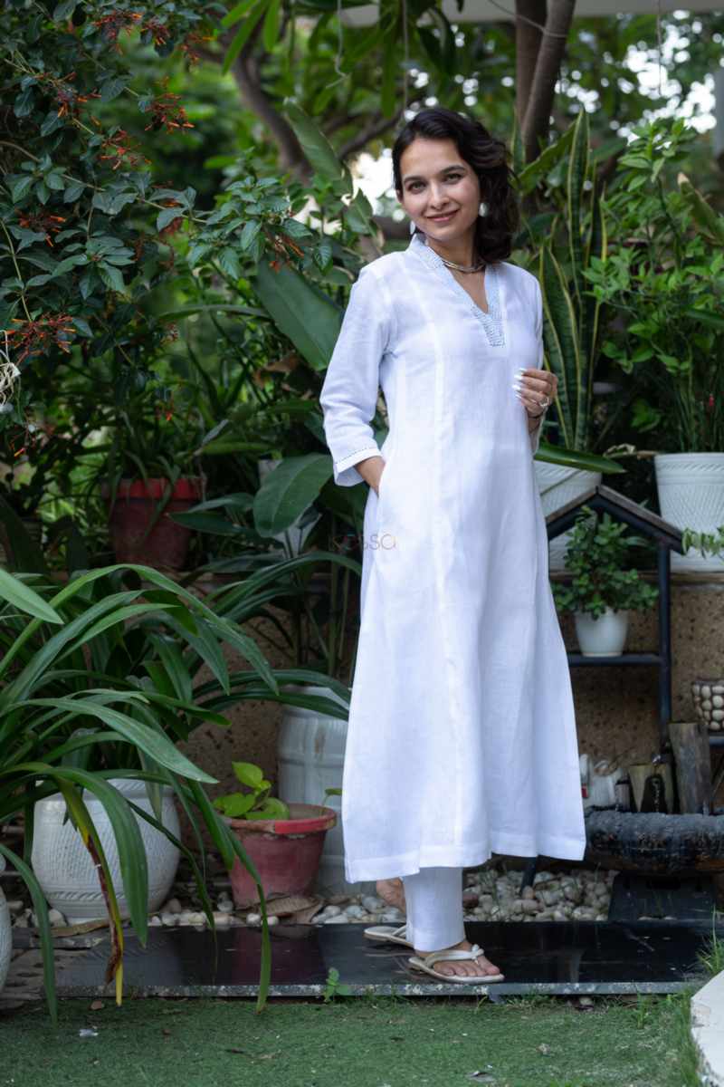 Image for Kusvaa Avdaf225 Aruni Linen Kurta Pant Set Side