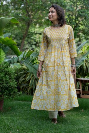 Image for Kusvaa Bpr33 Aishani Handblock Cotton Straight Kurta Featured