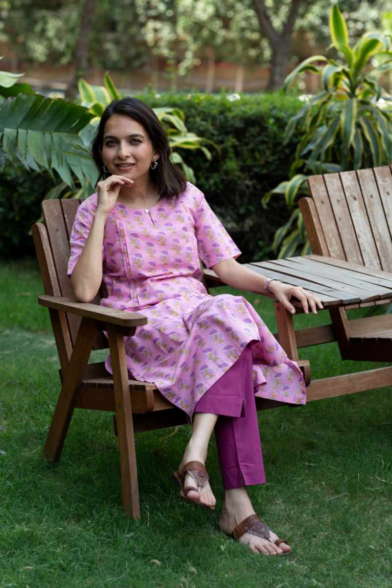 Image for Kusvaa De183 Ina Straight Fit Cotton Kurta Sitting