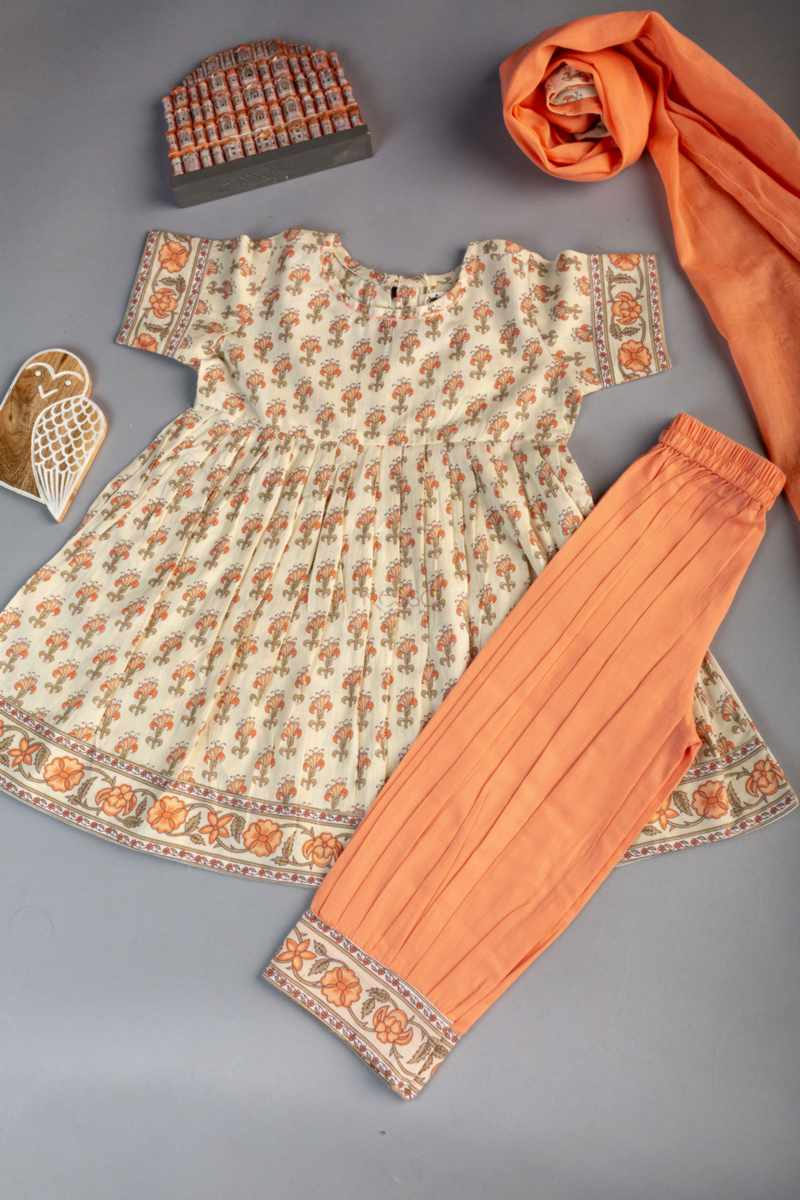 Image for Kusvaa Mbe65 Shakti Girls Cotton Complete Suit Set Featured
