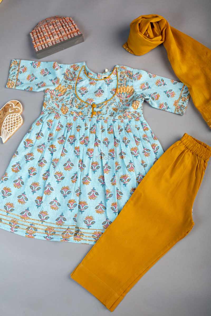 Image for Kusvaa Mbe66 Tejasi Girls Cotton Complete Suit Set Featured
