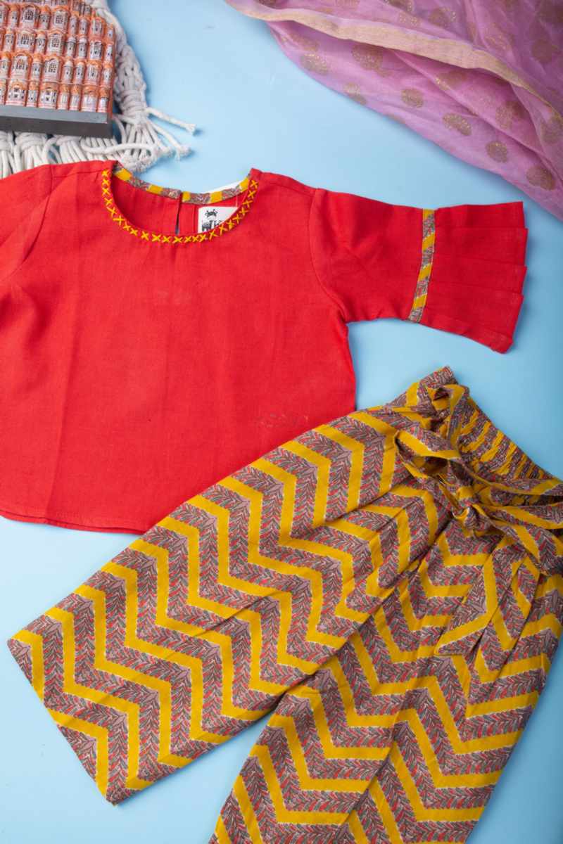 Image for Kusvaa Mbe72 Laya Kid Cotton Top Shorts Set Front