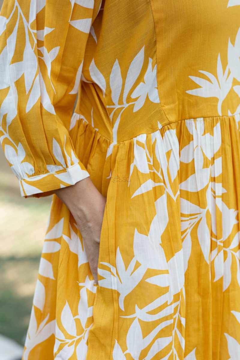 Image for Kusvaa Ws1019 Ishwari Handloom Cotton Dress Closeup