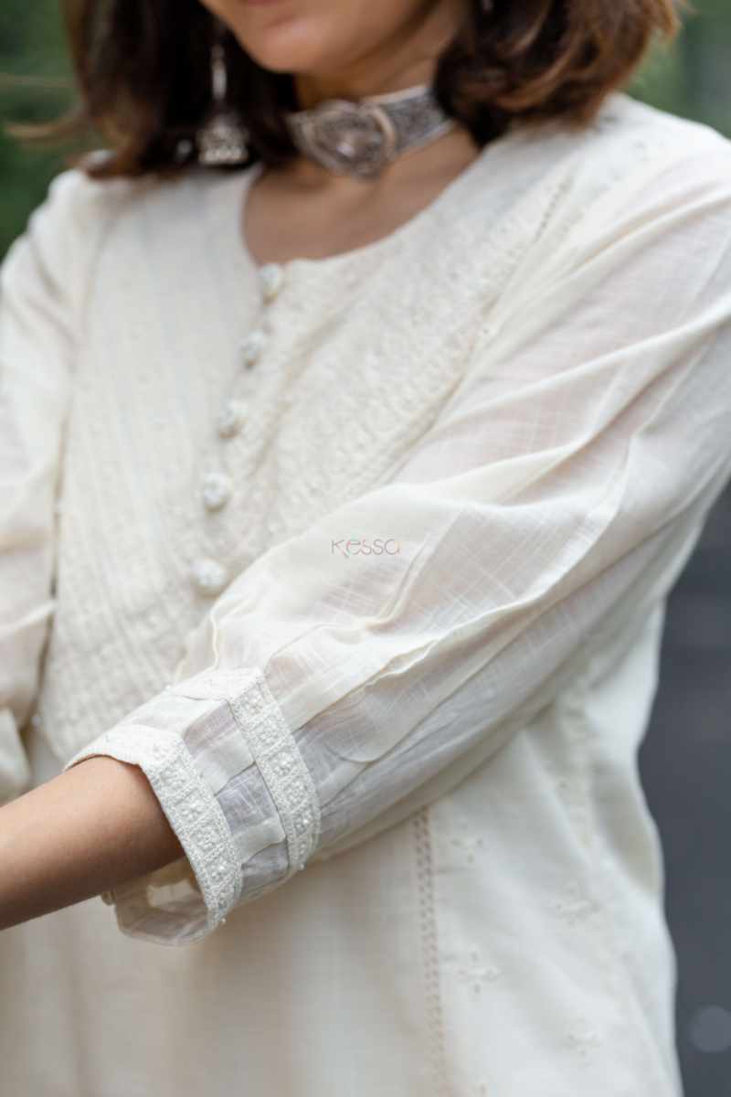 Image for Kusvaa Ws1026 Ishaani Schiffli Kurta Pant Set Closeup