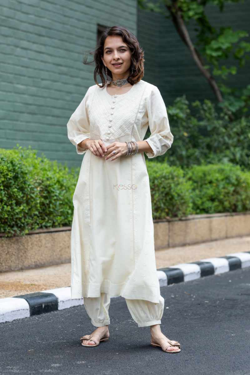 Image for Kusvaa Ws1026 Ishaani Schiffli Kurta Pant Set Featured