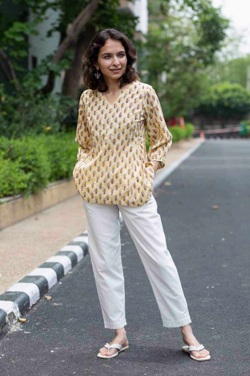 Image for Kusvaa Wsr390 Avani Cotton Short Kurti Sitting