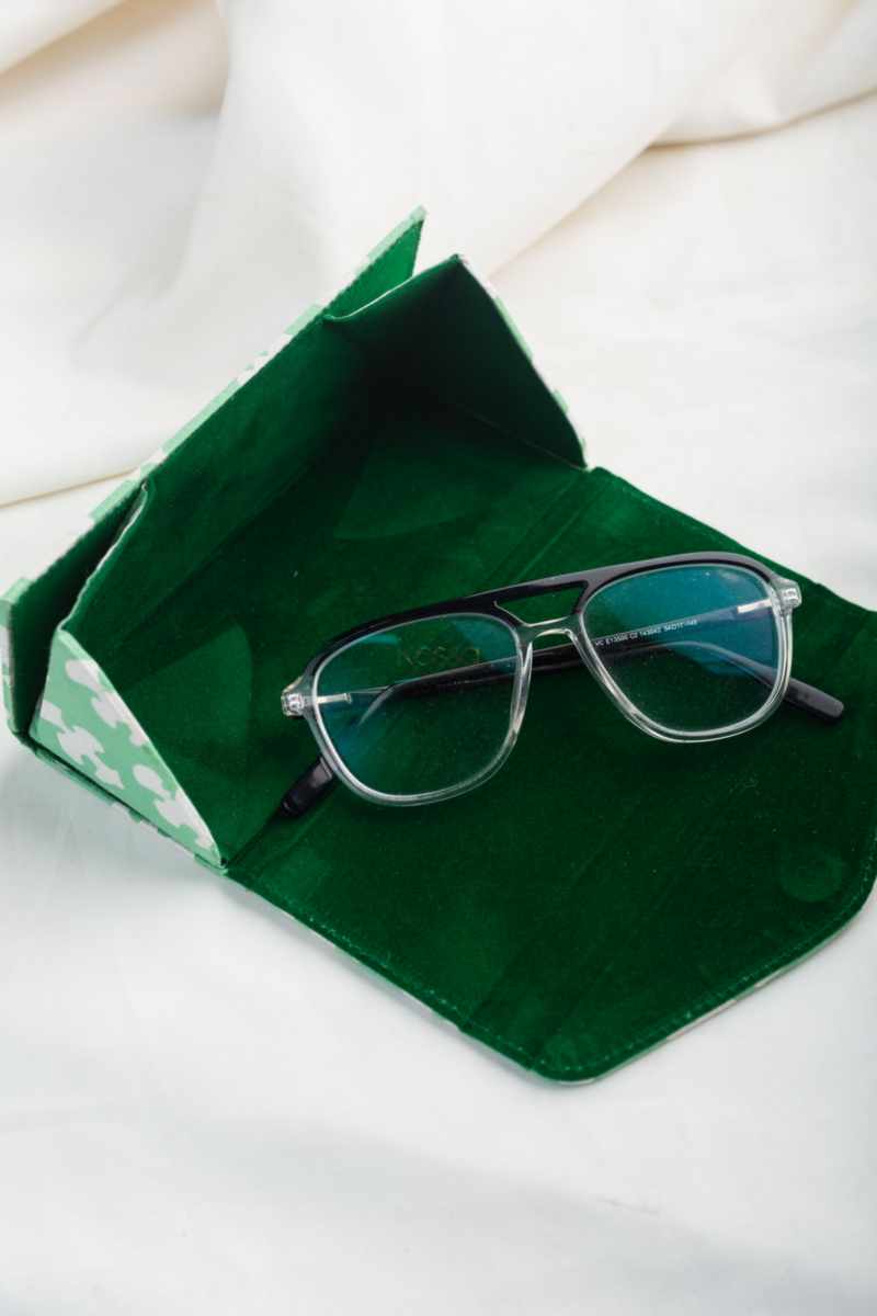 Image for Kusvaa Wsra94 Chashm E Baddoor Sunglass Spectacles Cover Side