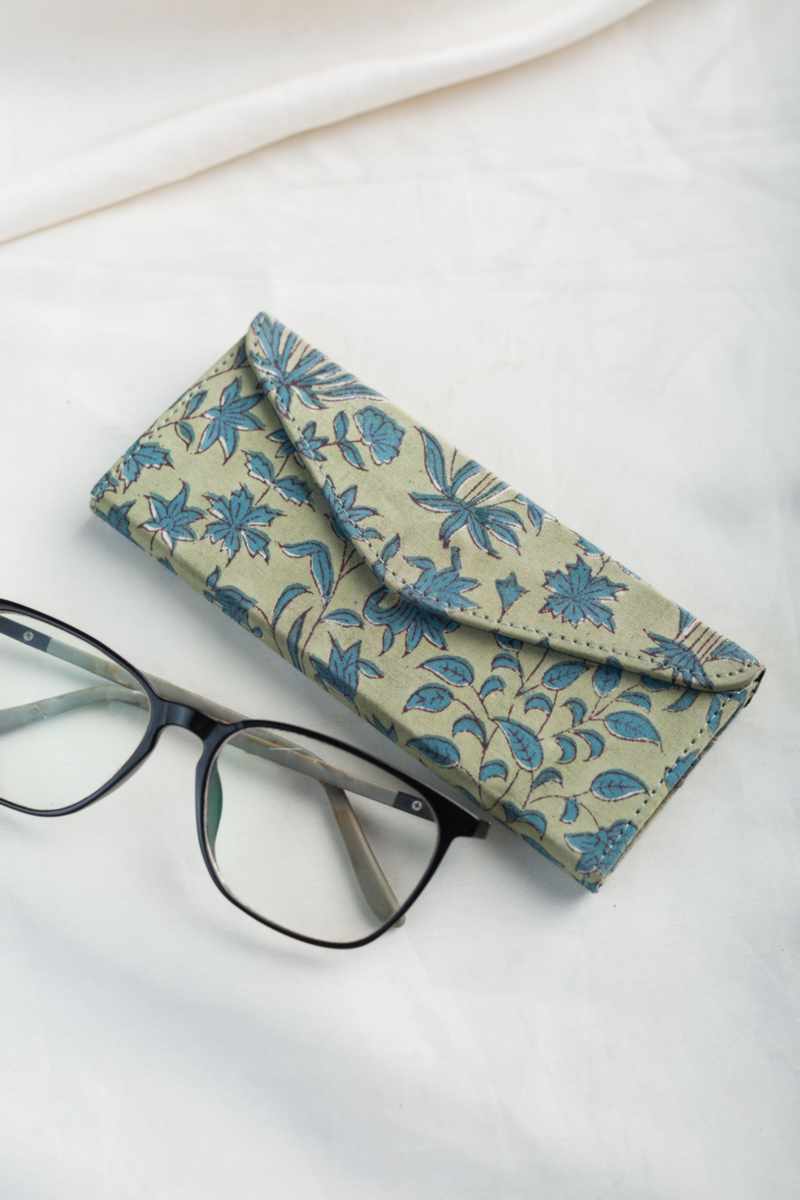 Image for Kusvaa Wsra98 Chashm E Baddoor Sunglass Spectacles Cover Featured