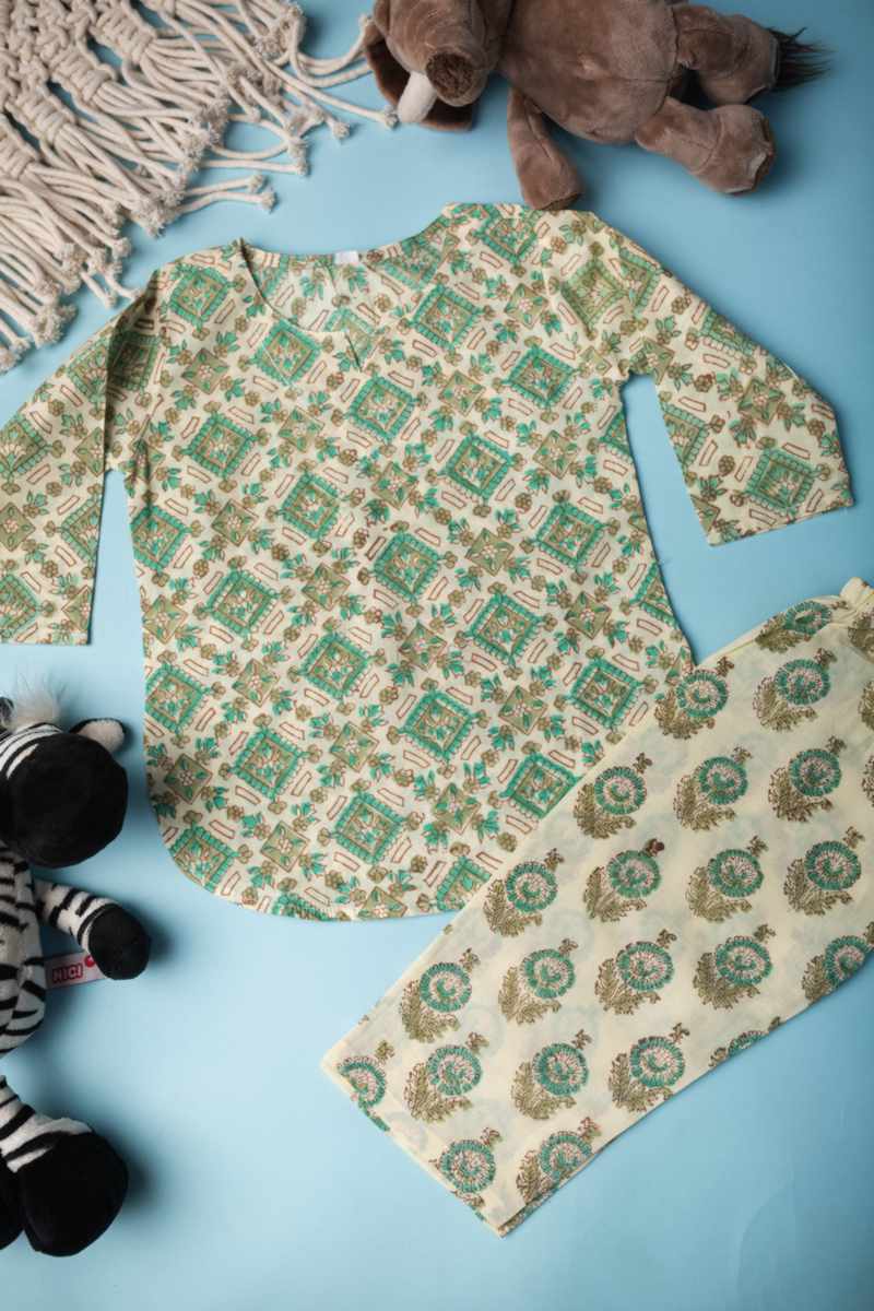 Image for Kusvaa Wsrk100 Chetaki New Born Kurtapyjama Set Featured