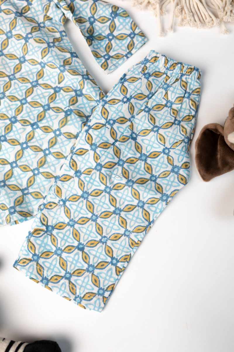 Image for Kusvaa Wsrk69 Naman New Born Kurtapyjama Set Side