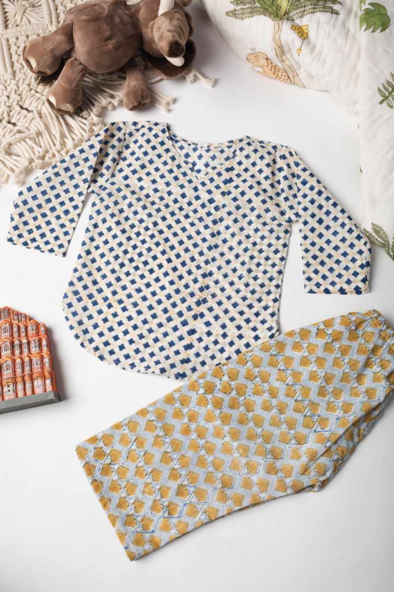 Image for Kusvaa Wsrk90 Varnini New Born Kurtapyjama Set Closeup