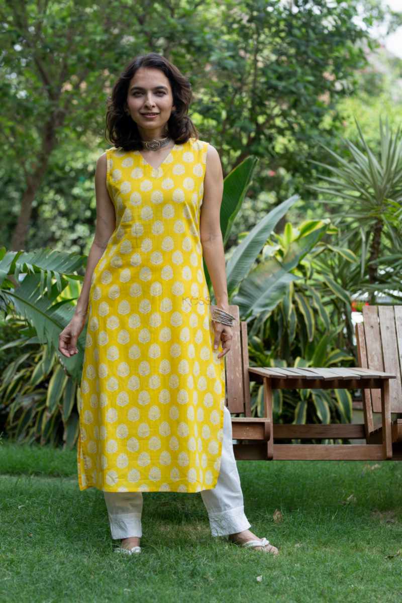 Image for Kusvaa Vcr193 Neha Cotton Straight Fit Kurta Featured