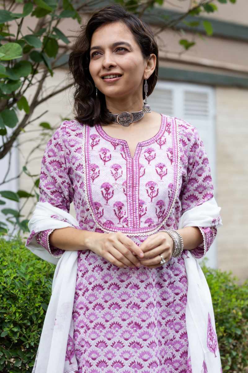 Image for Kusvaa Wsr393 Shital Handblock Cotton Complete Suit Set Featured