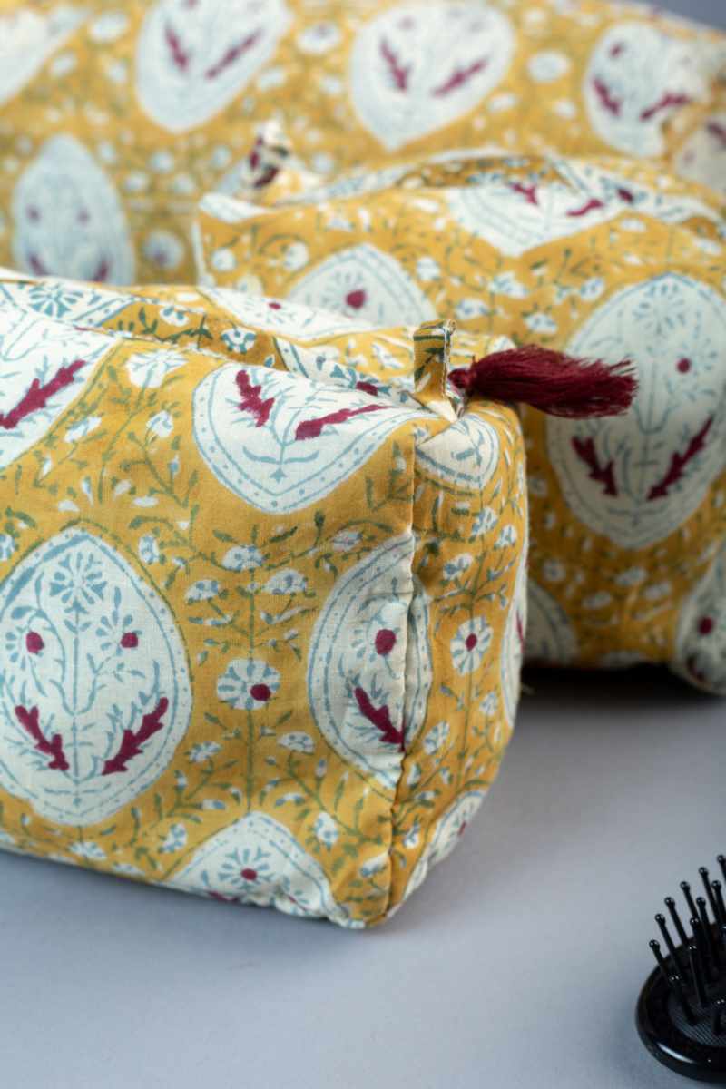 Image for Kusvaa Wsra124 Agneya Toiletry Pouch Set Of 3 Side