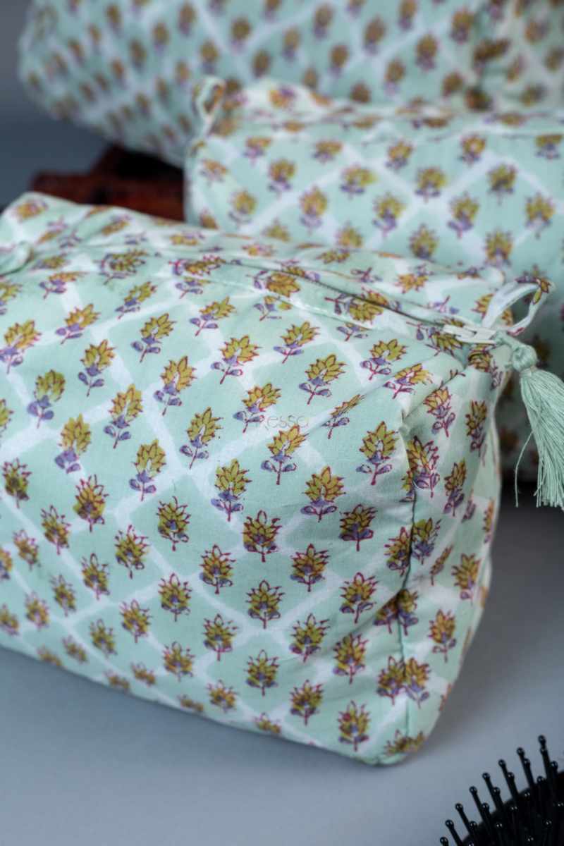 Image for Kusvaa Wsra127 Uktha Toiletry Pouch Set Of 3 Closeup