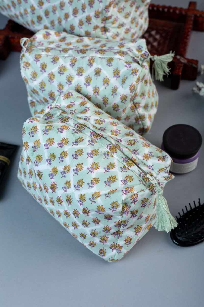 Image for Kusvaa Wsra127 Uktha Toiletry Pouch Set Of 3 Front