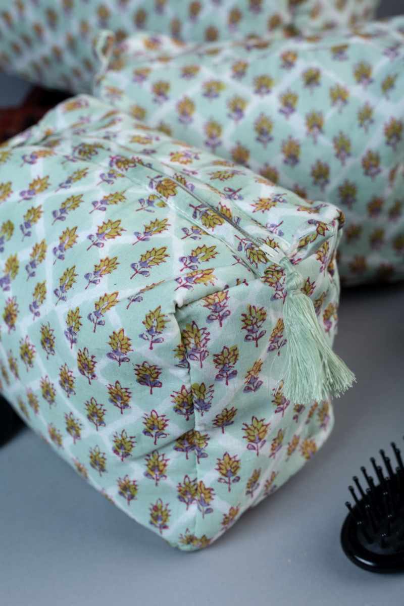 Image for Kusvaa Wsra127 Uktha Toiletry Pouch Set Of 3 Side