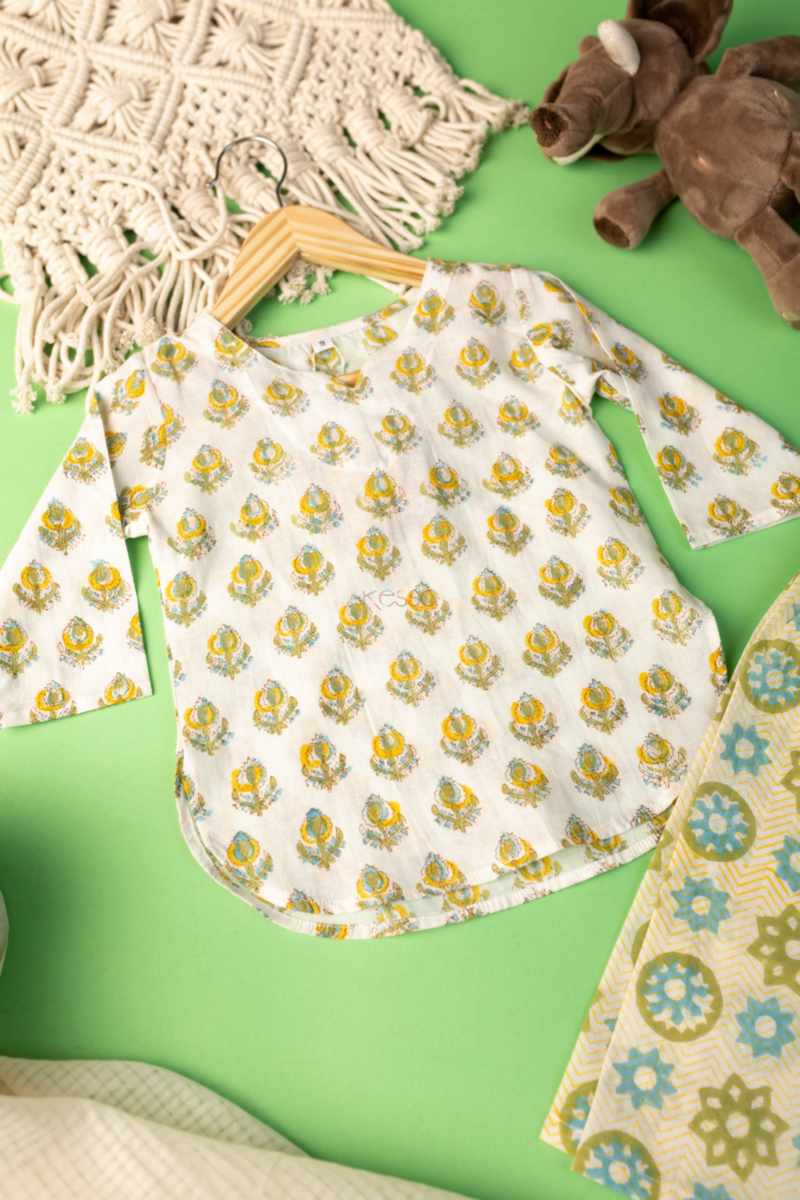 Image for Kusvaa Wsrk66 Naman New Born Kurtapyjama Set Front