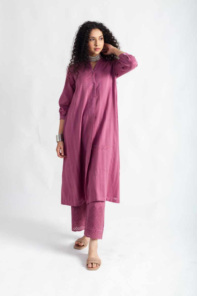 Image for Kusvaa Avdaf235 Vasudha Cotton Kurta Pant Set Side