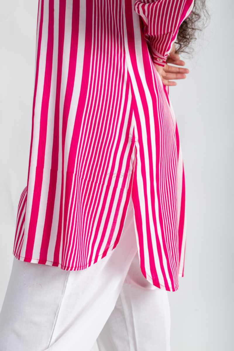 Image for Kusvaa Avdaf238 Eesha Modal Short Kurti Closeup 2