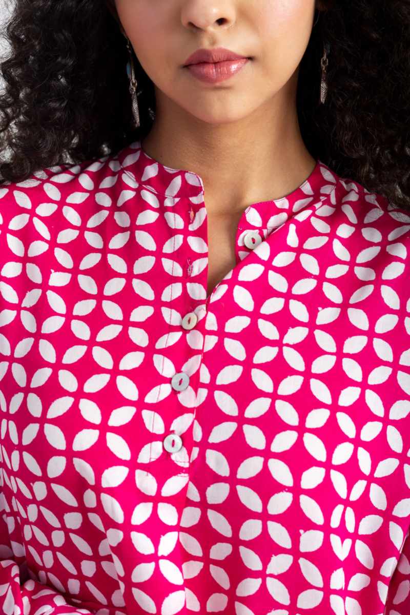 Image for Kusvaa Avdaf239 Garima Cotton Short Kurti Closeup