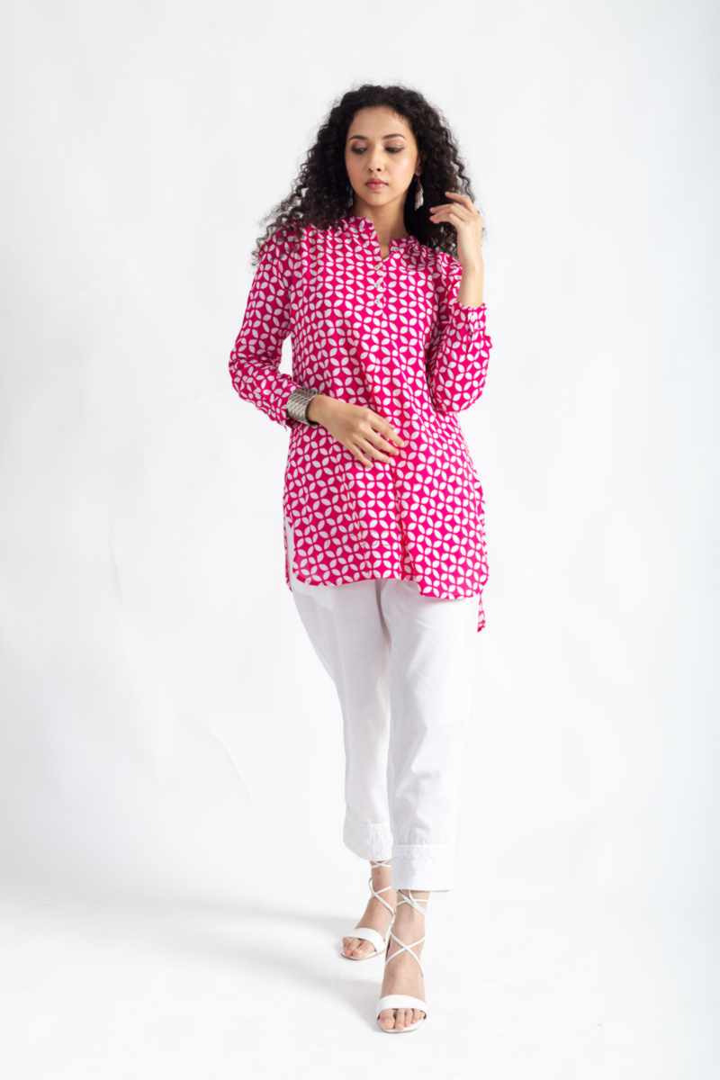 Image for Kusvaa Avdaf239 Garima Cotton Short Kurti Side