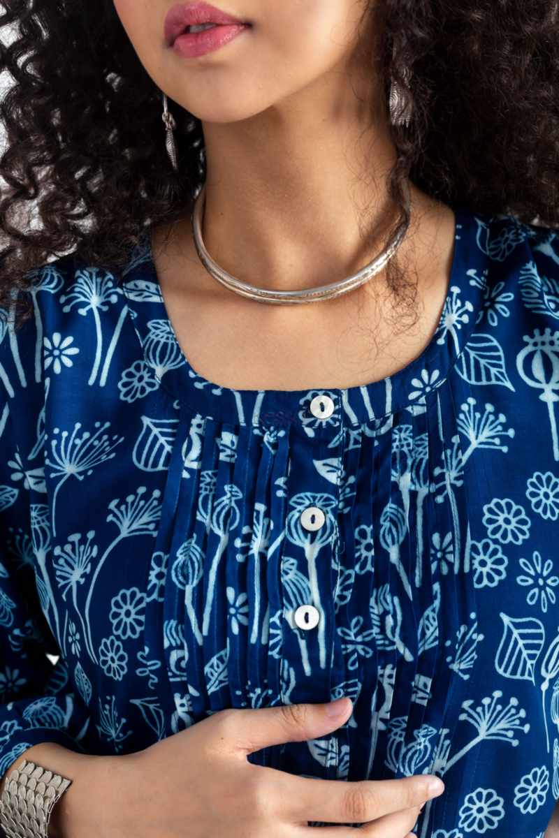 Image for Kusvaa Avdaf245 Anandamayi Muslin Short Top Closeup