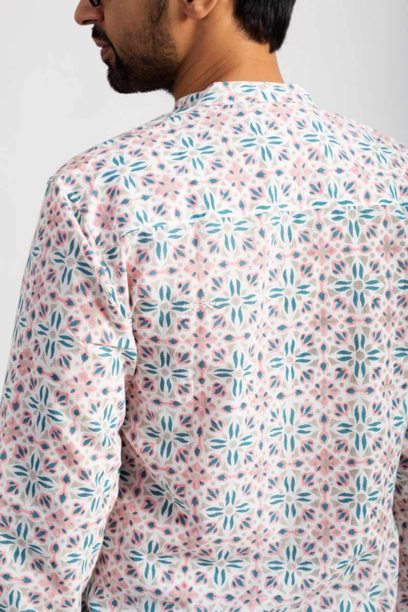 Image for Kusvaa Awk65 Ekaveer Handblock Men Full Sleeves Shirt Closeup 2
