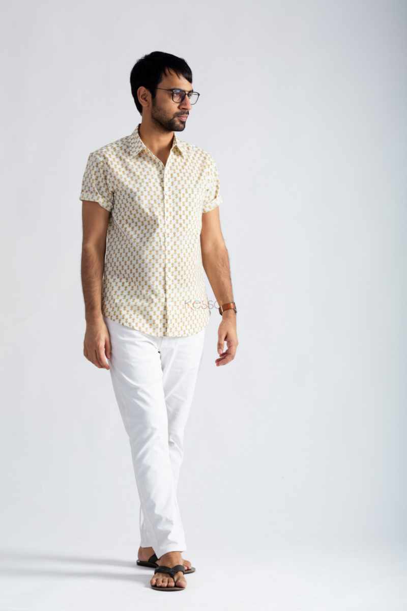 Image for Kusvaa Awk67 Prithvik Handblock Men Half Sleeves Shirt Front