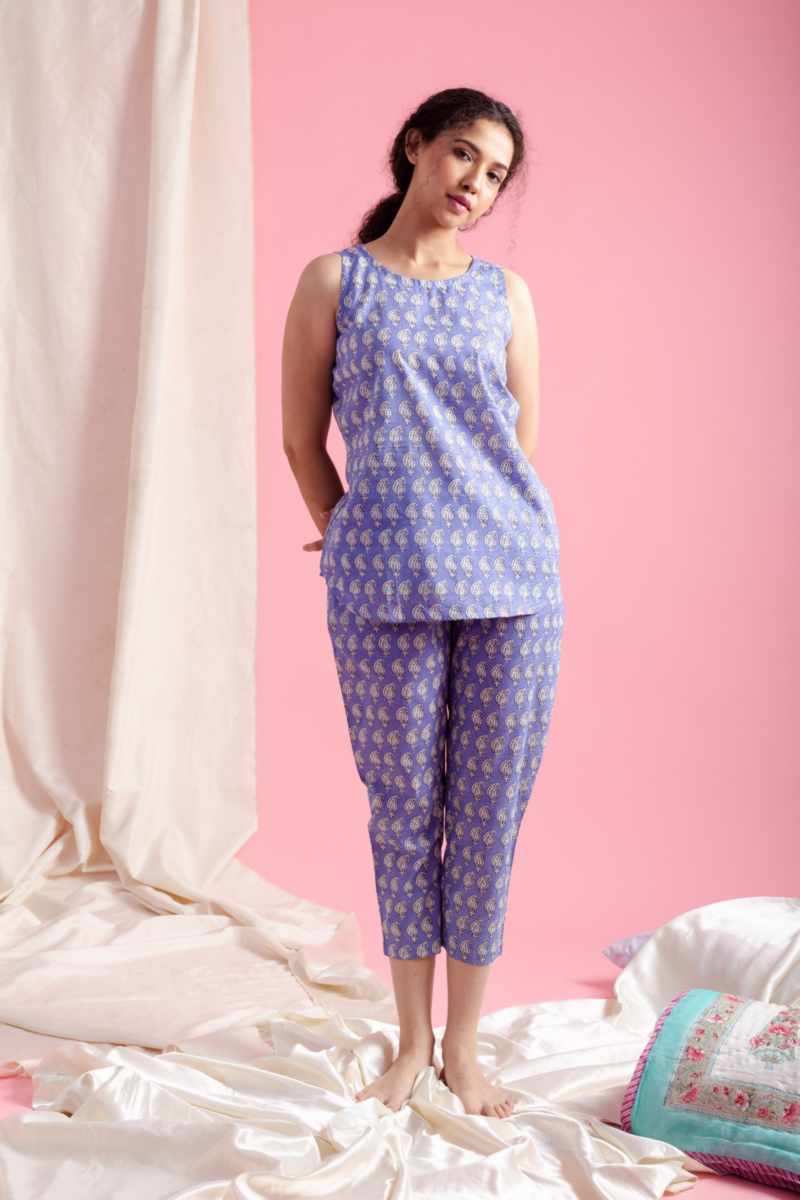 Image for Kusvaa De190 Diya Cotton Loungewear Set Front
