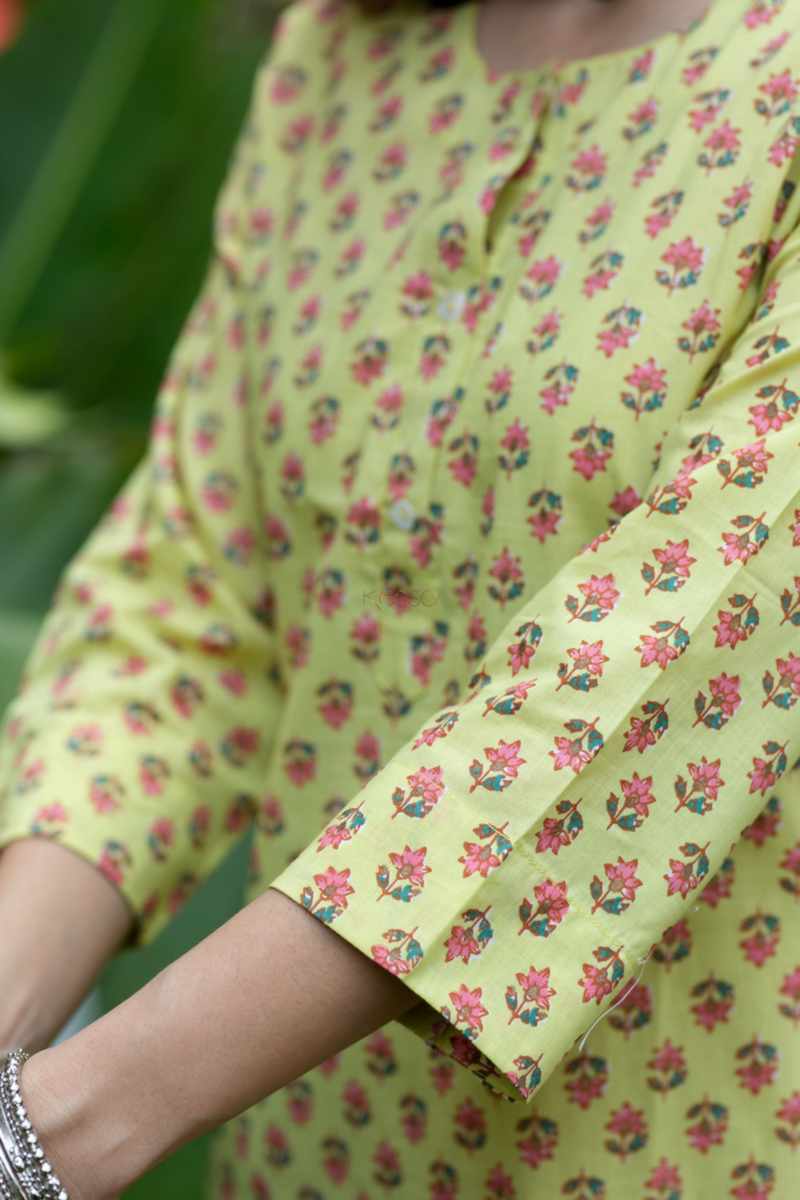 Image for Kusvaa Taf107 Indu Cotton Straight Fit Kurta Closeup 2