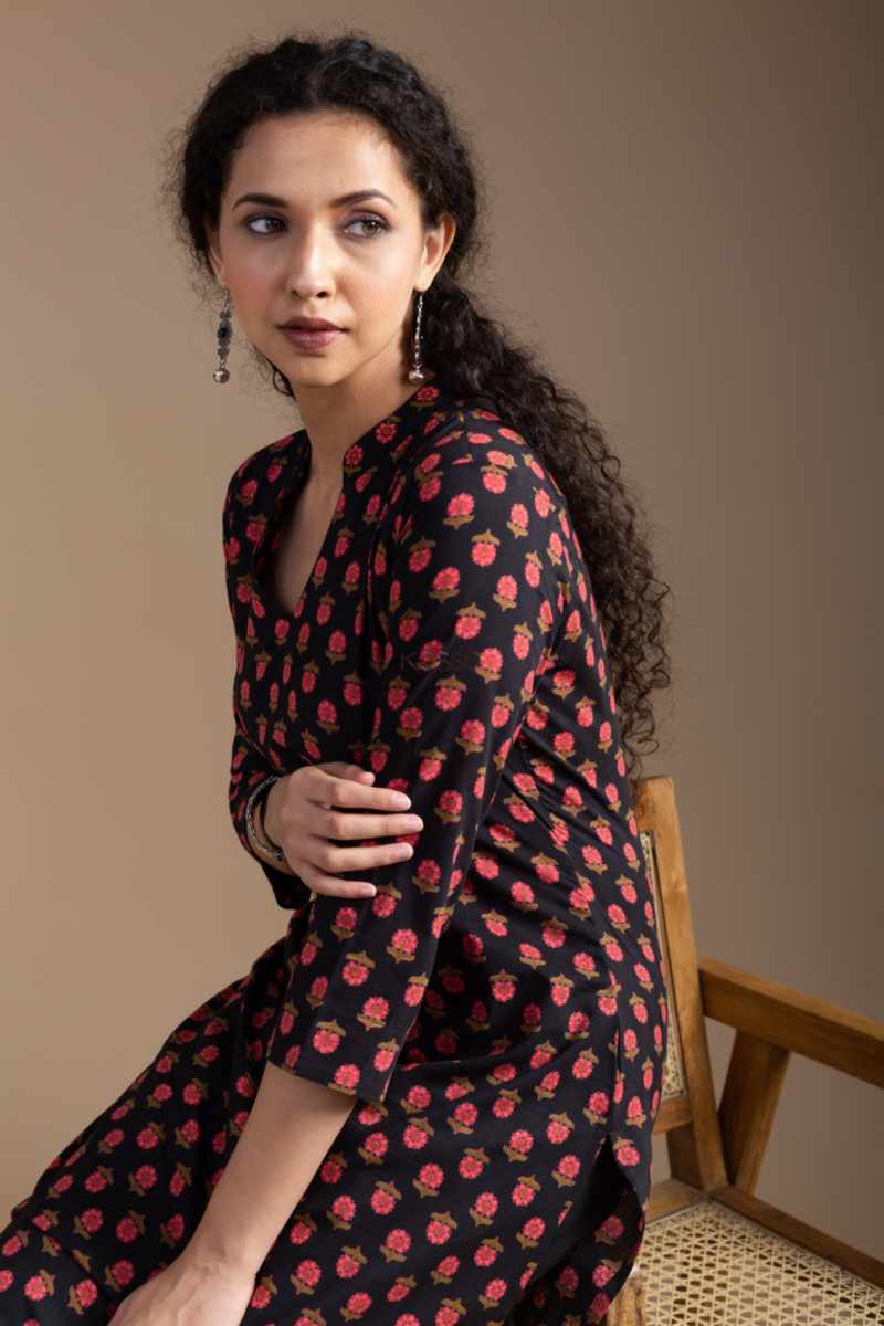 Image for Kusvaa Taf98 Parnika Regular Straight Fit Kurta Sitting New