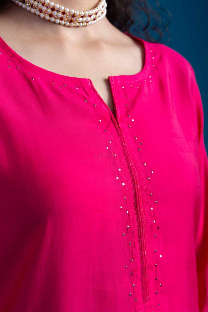 Image for Kusvaa Vcr152 Sakhi Chanderi Straight Fit Kurta Closeup New