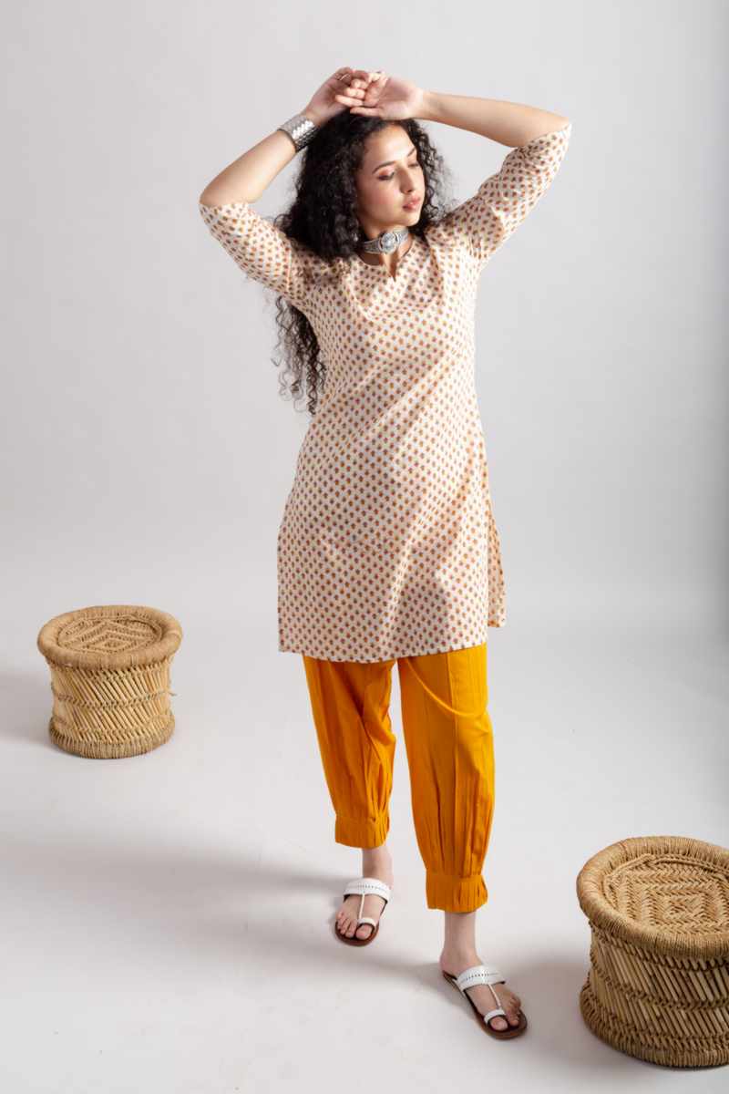 Image for Kusvaa Vcr205 Neeta Cotton Straight Fit Kurta Front