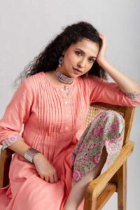 Image for Kusvaa Vcr206 Jaishree Cotton Slub Kurta Pant Set Sitting