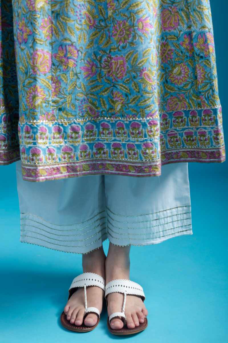 Image for Kusvaa Wsr318 Ananta Kalidaar Gotta Work Kalidaar Kurta Closeup 2 New