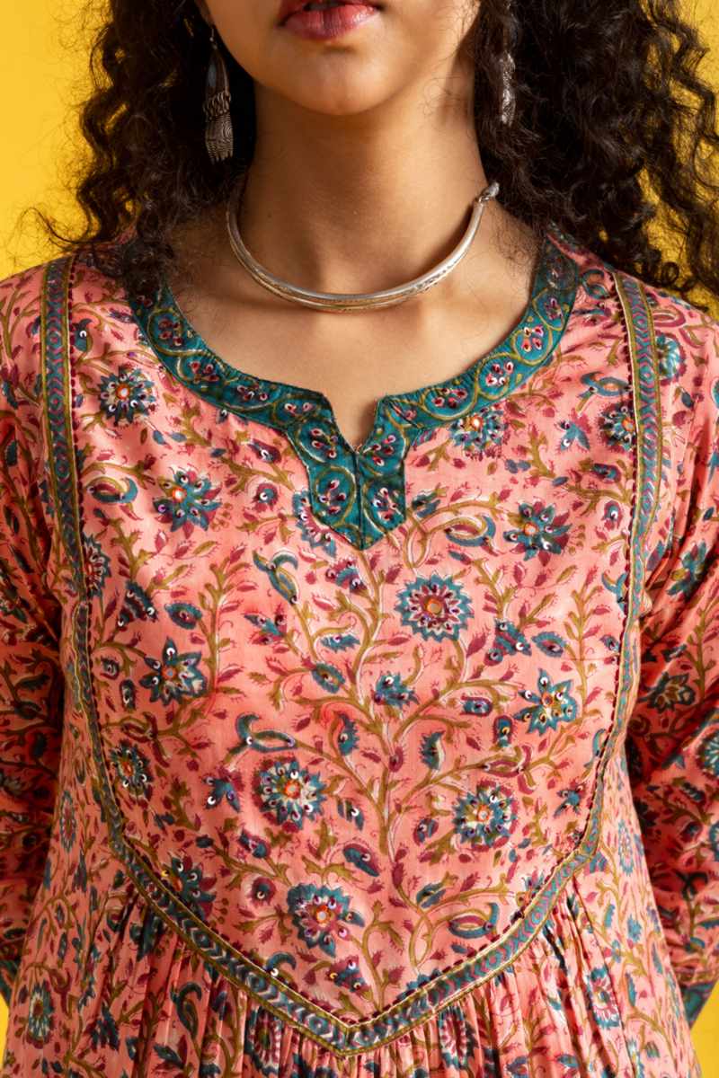Image for Kusvaa Wsr397 Bhavya Handblock Kurta Dupatta Set Closeup