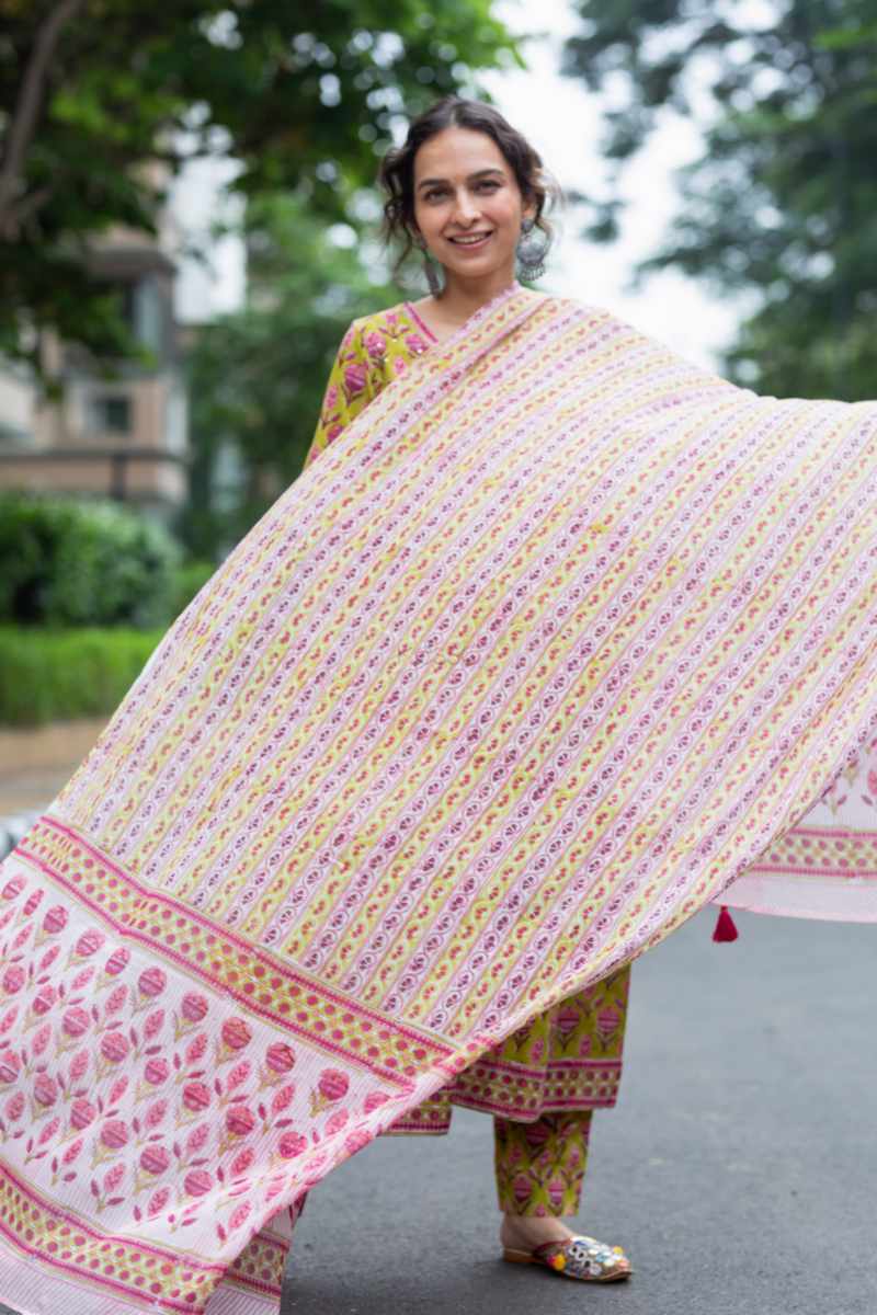 Image for Kusvaa Wsr398 Gauri Handblock Cotton Complete Suit Set Front New