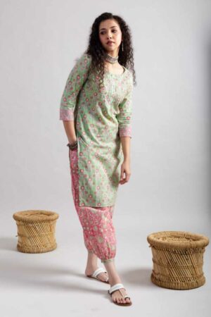 Image for Kusvaa Wsr399 Kavya Handblock Kurta Pant Set Side