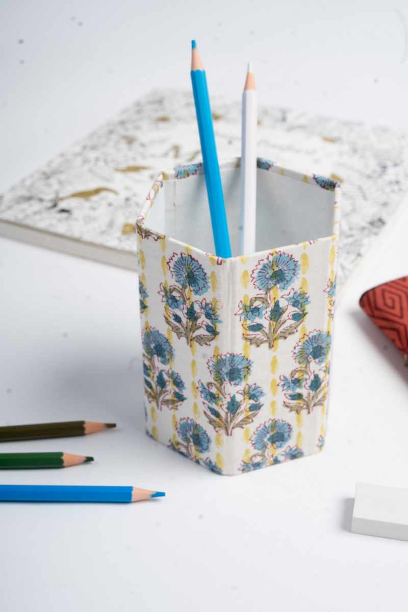 Image for Kusvaa Wsra163 Kalam Dhari Pen Holder Featured