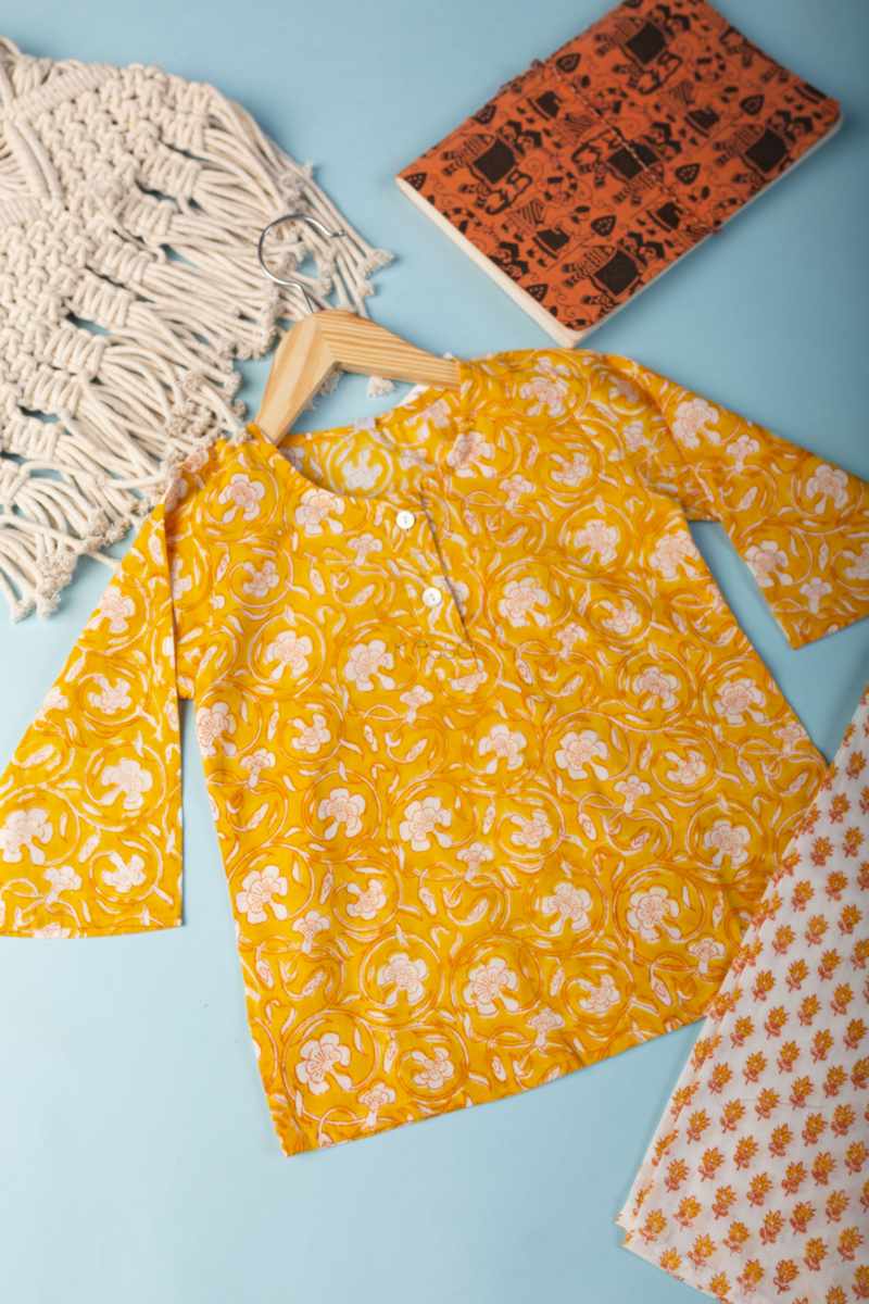 Image for Kusvaa Wsrk107 Krtvi New Born Kurtapyjama Set Side