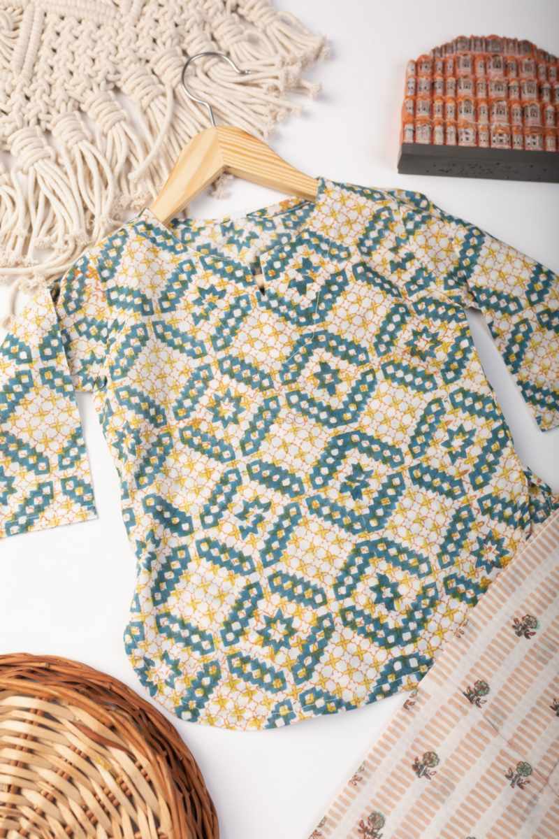 Image for Kusvaa Wsrk112 Nilay New Born Kurtapyjama Set Side