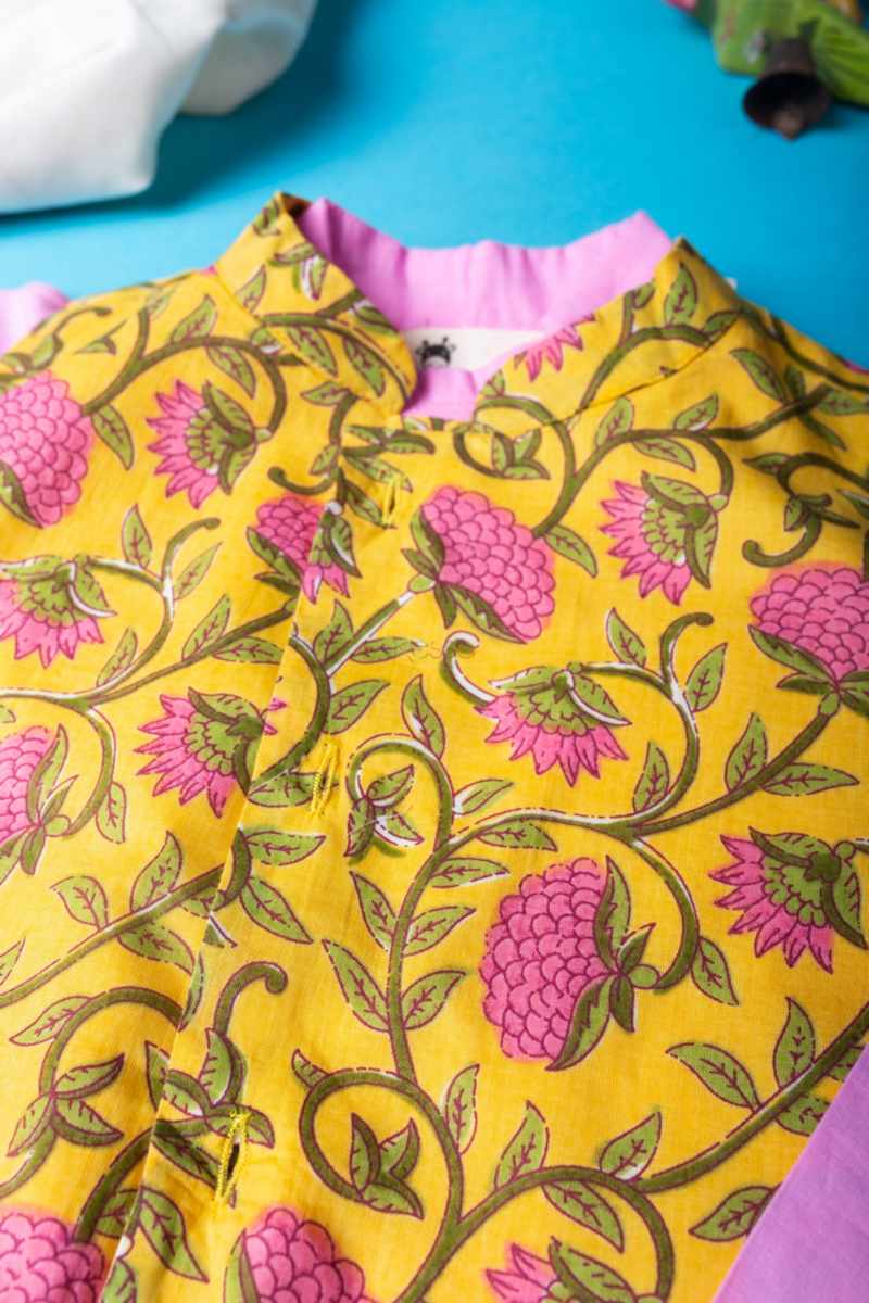 Image for Kusvaa Aj83 Aatmaj Kurta With Jacket Set Side