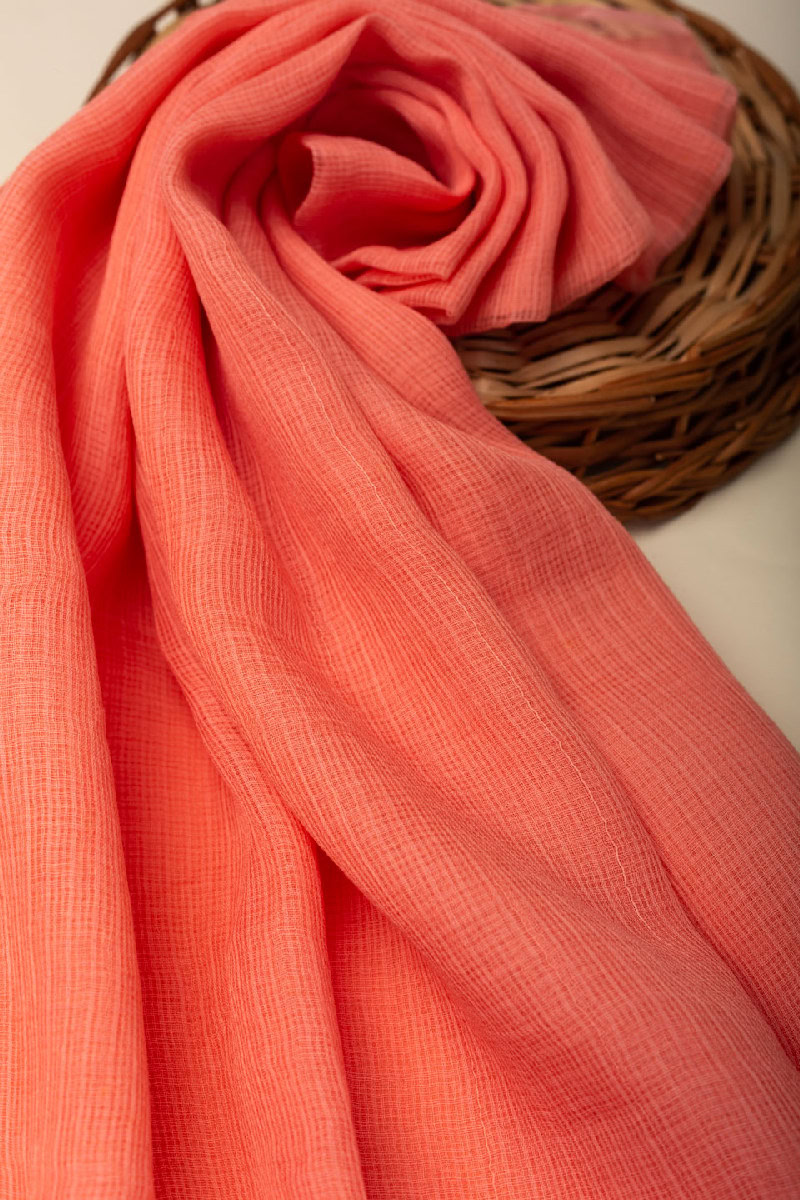 Image for Kusvaa Rndupatta05 Multi Color Cotton Kota Doria Dupatta Apricotpeeach Closeup 2