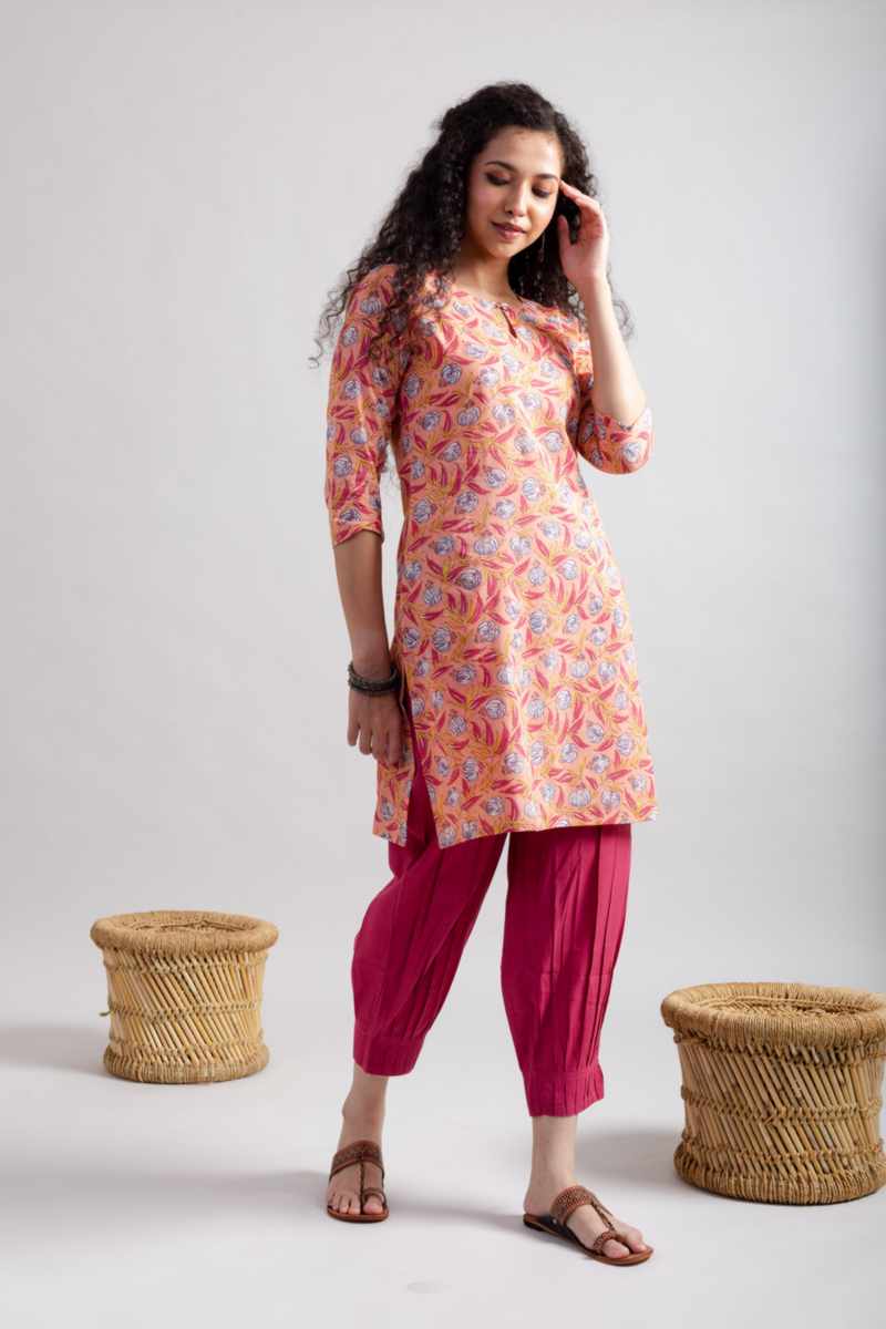 Image for Kusvaa Vcr211 Parnika Cotton Straight Fit Kurta Front
