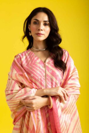 Image for Kusvaa Ws1045 Noor Chanderi Complete Suit Set Featured