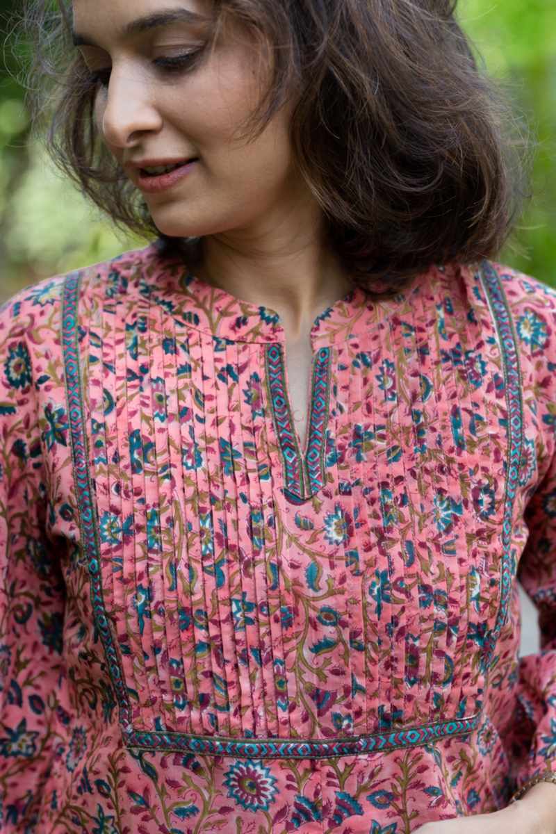Image for Kusvaa Wsr400 Anila Cotton Jaal Print Short Top Closeup