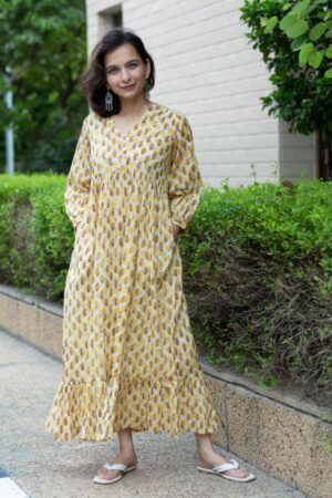 Image for Kusvaa Wsr401 Aslesha Cotton Handblock Dress Front