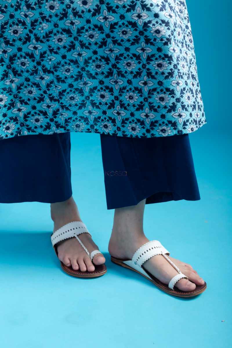 Image for Kusvaa Wsr403 Devangana Cotton Handblock Kurta Closeup 2