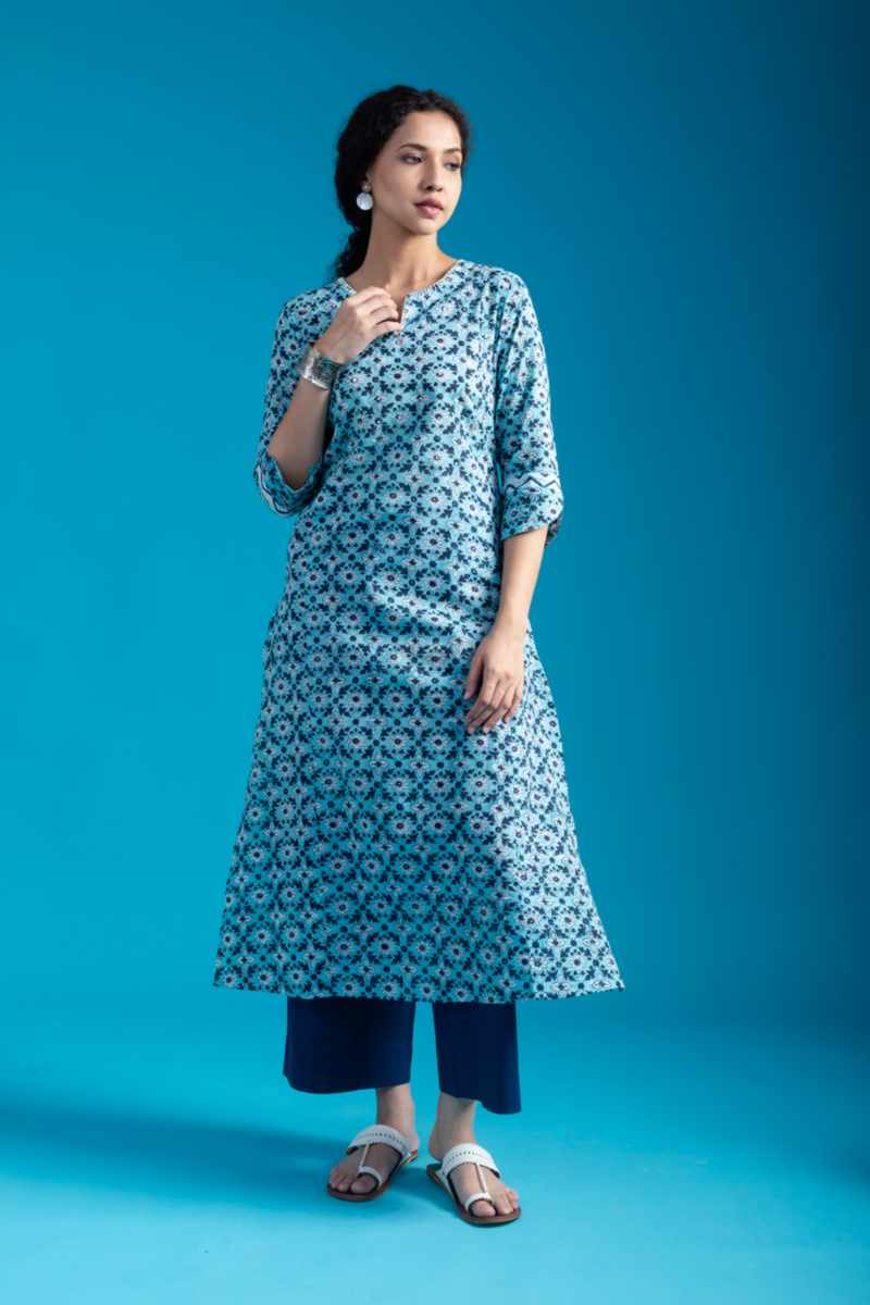 Image for Kusvaa Wsr403 Devangana Cotton Handblock Kurta Side